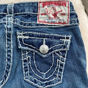 True Religion Ladies Super Joey T Jeans EUC 26X33
